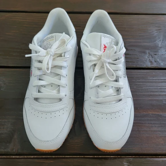 Reebok Classic White Sneakers - Picture 2 of 6